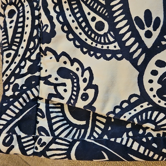 Anthropologie Lucy & Laurel Navy Paisley Casual Shorts Sz 10 - Picture 4 of 7